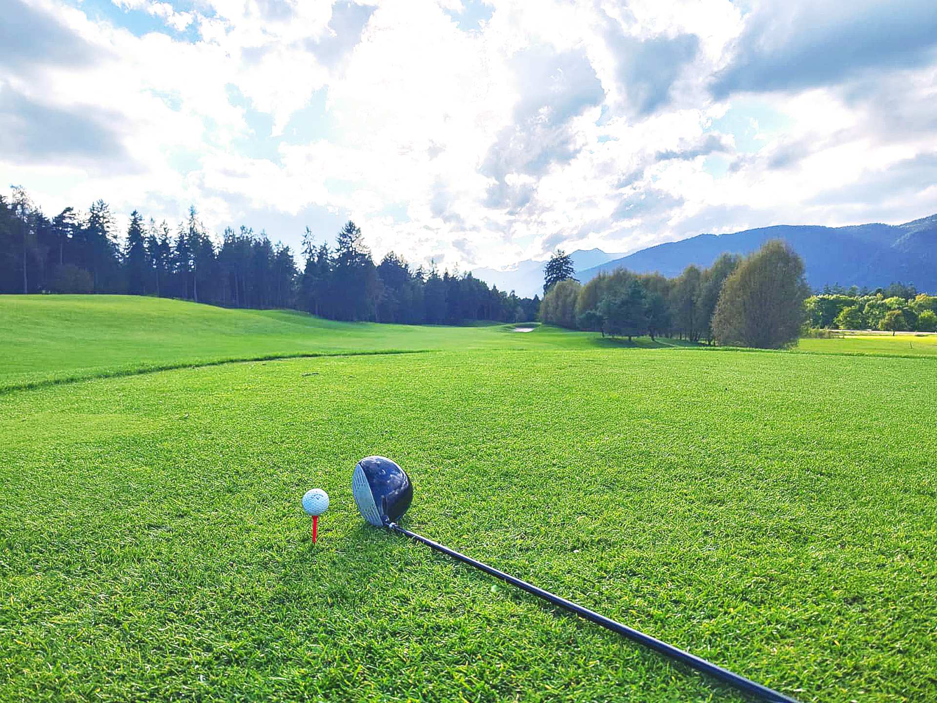 am Golfclub Dolomiti kann man gut den Driver schwingen