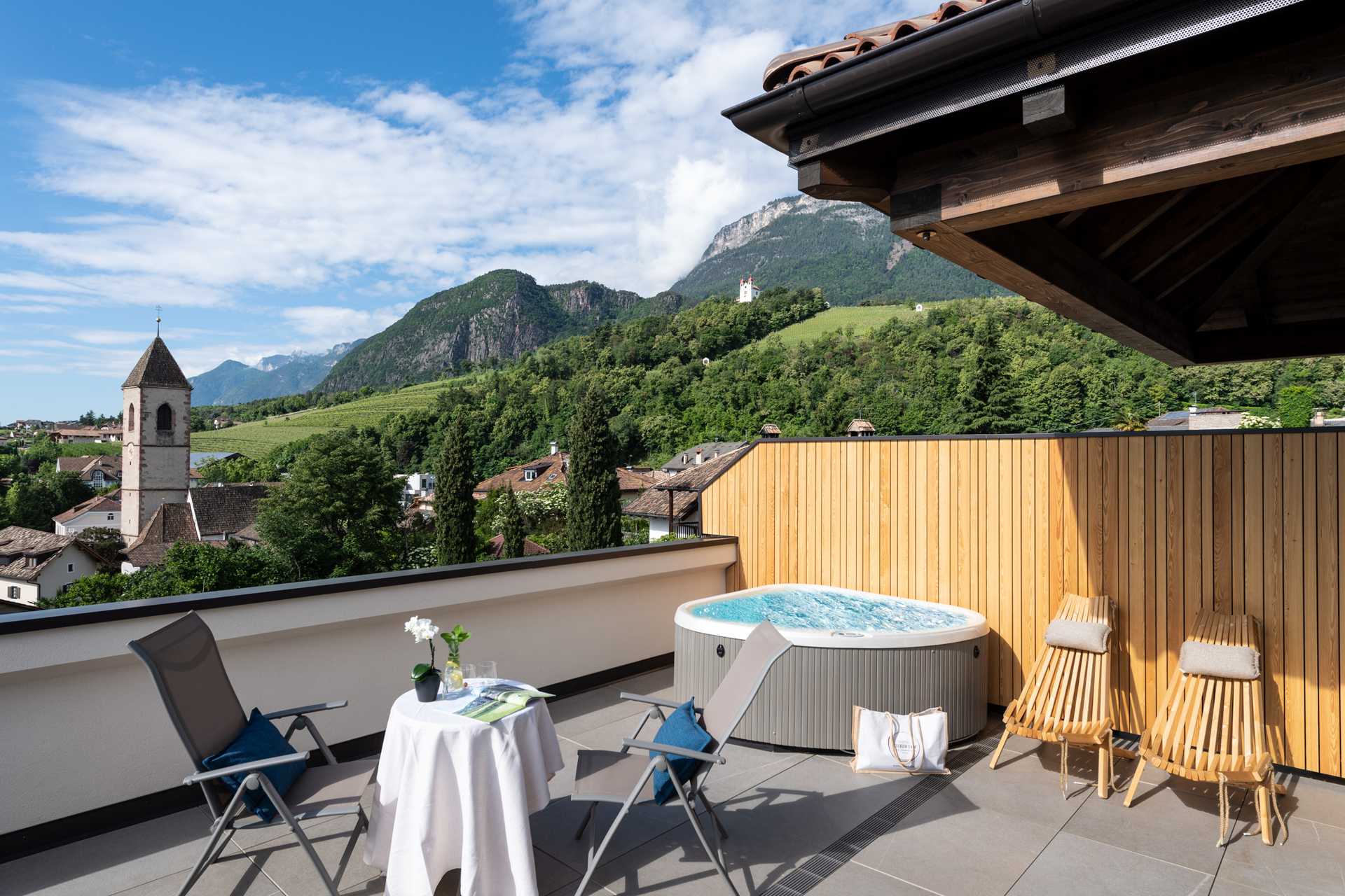 Junior Suite "Morgenduft" - Terrazza con vasca idromassaggio privata