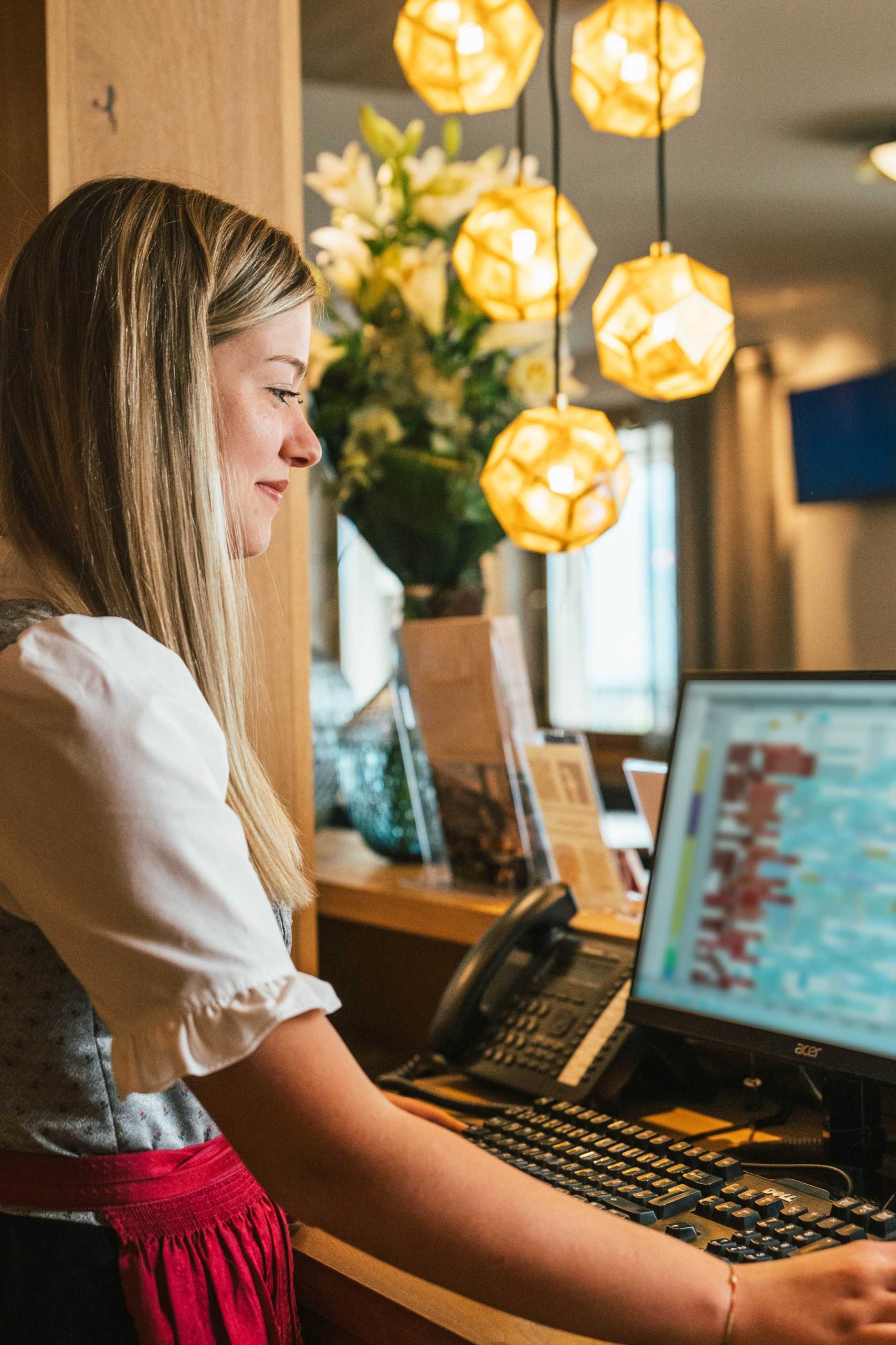 Receptionist