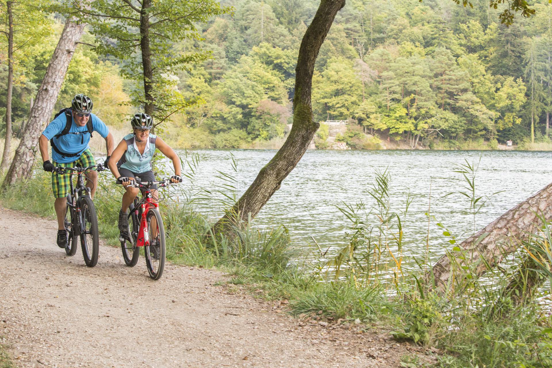 Cycling at Lake Monticolo